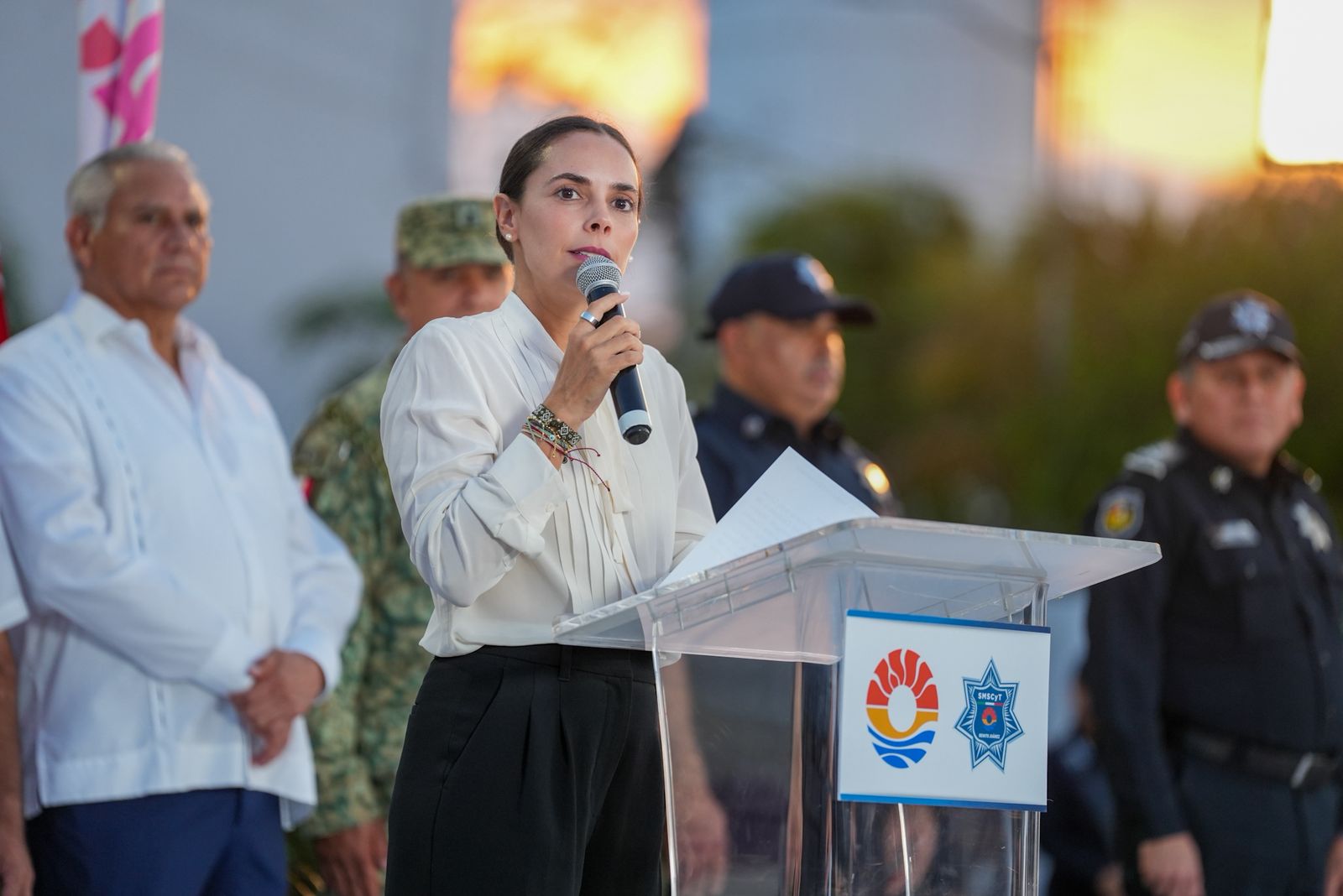 uploads/6/32/01 (2087).Jpeg